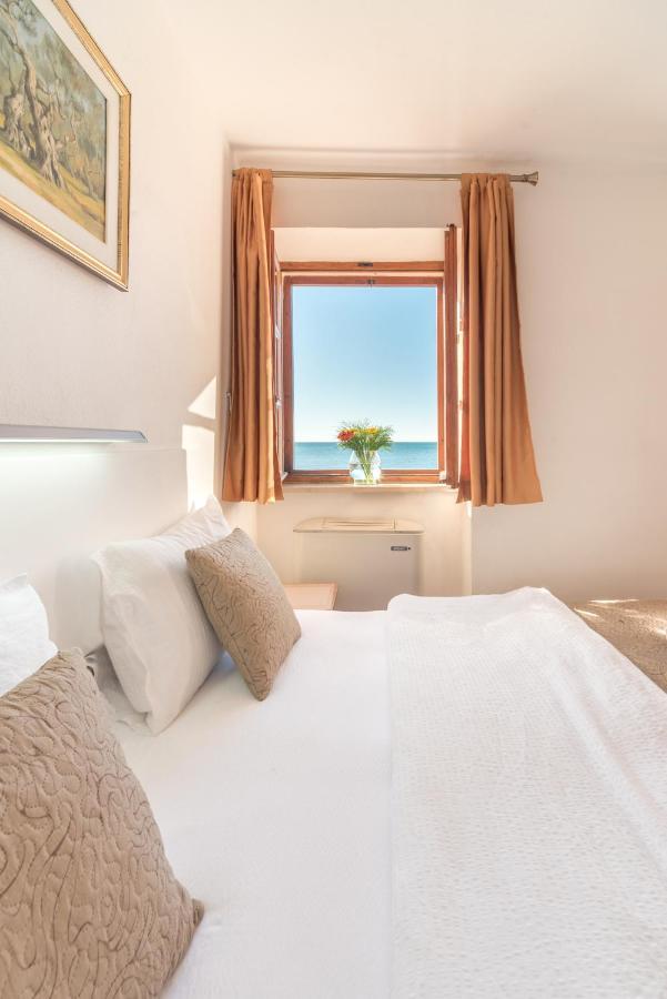 R Club Apartments Old Town บุดวา ภายนอก รูปภาพ