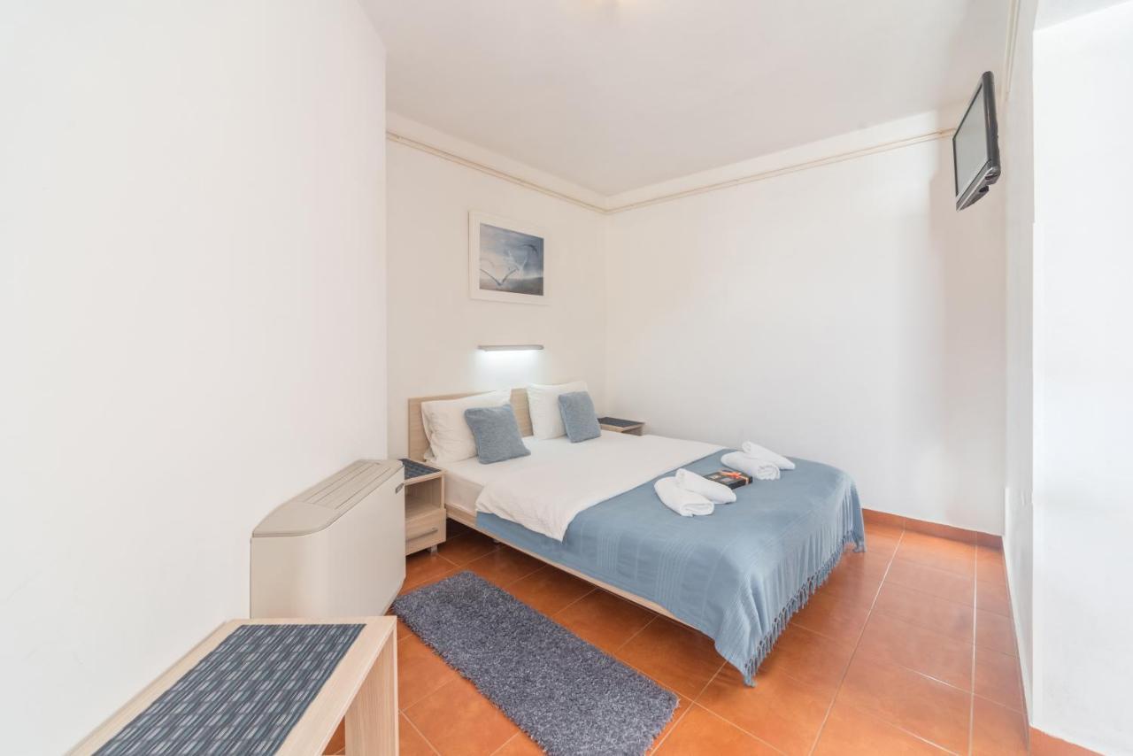 R Club Apartments Old Town บุดวา ภายนอก รูปภาพ