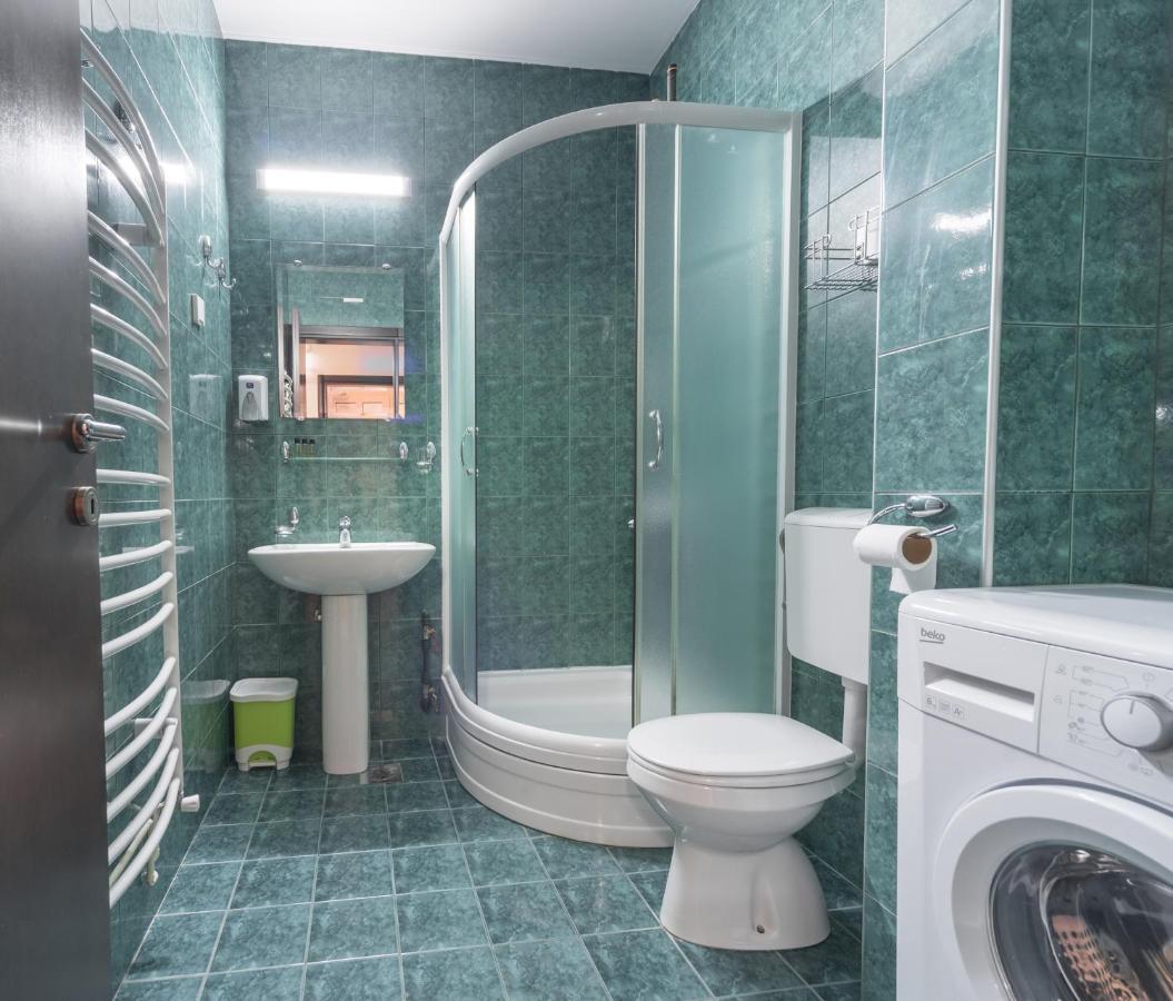 R Club Apartments Old Town บุดวา ภายนอก รูปภาพ